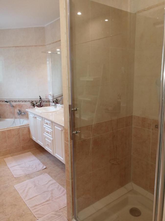 Au Doux Repos Bed and Breakfast Lucbardez-et-Bargues Εξωτερικό φωτογραφία