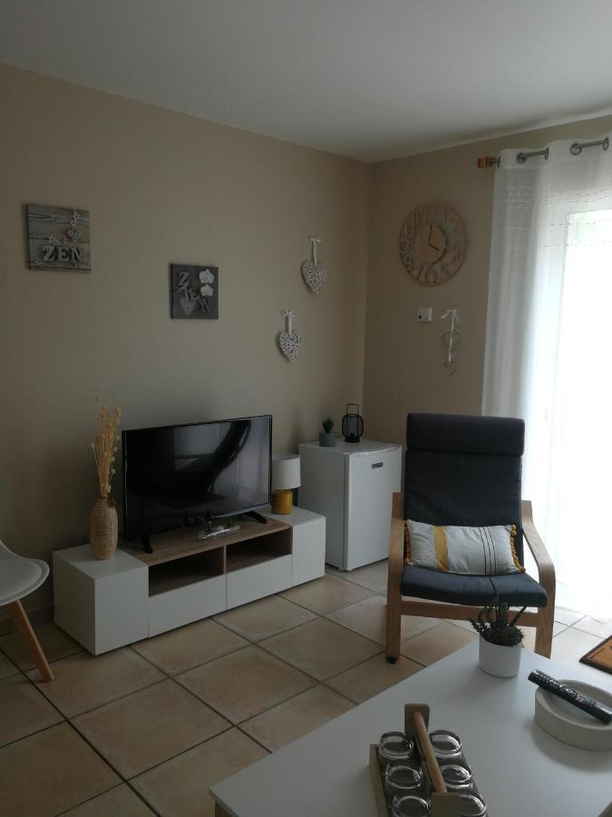 Au Doux Repos Bed and Breakfast Lucbardez-et-Bargues Εξωτερικό φωτογραφία